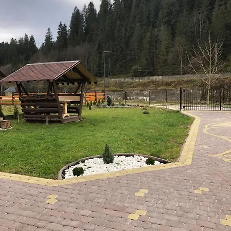 River House アパート *