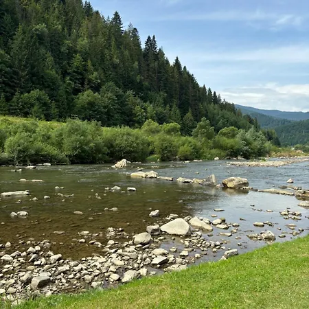 アパート River House