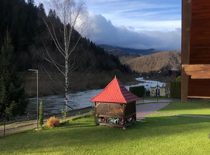 River House Апартаменты Яремча